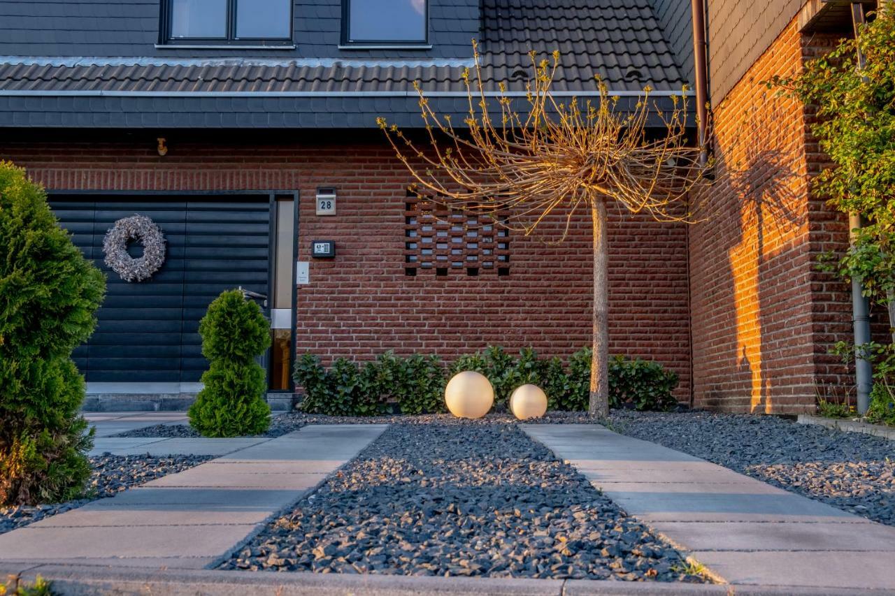 Helles Appartement Mit Eigenem Stellplatz Muelheim an der Ruhr Ngoại thất bức ảnh